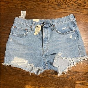 Women’s Levi’s high rise denim shorts. Size 31